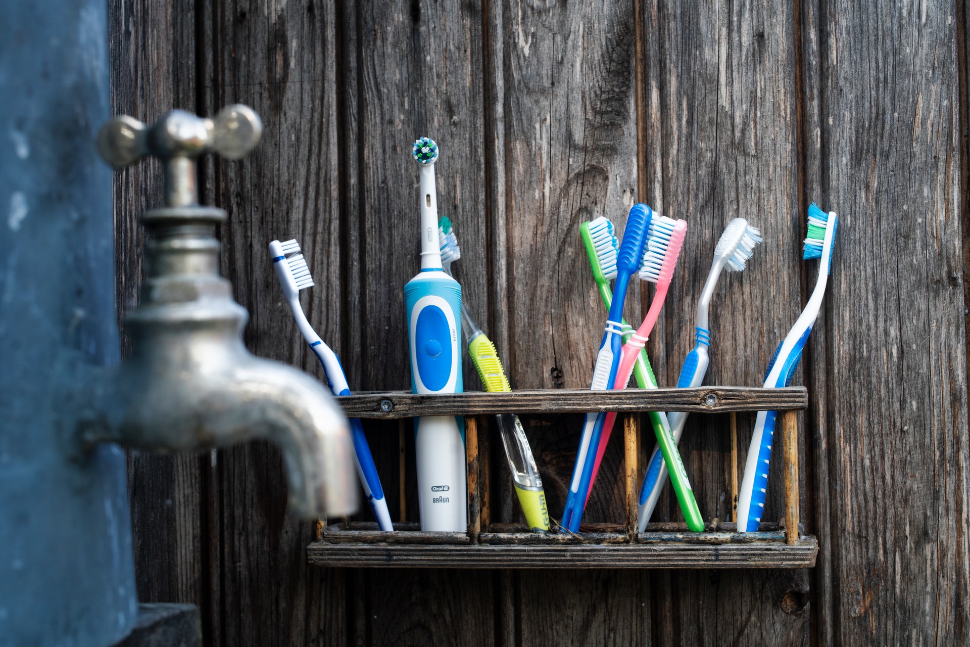 Mindful Toothbrushing: A Quick Way To Add Mindfulness To Your Daily Routine